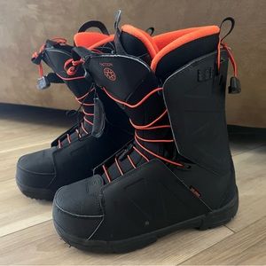Solomon faction snowboard boots size 7.5